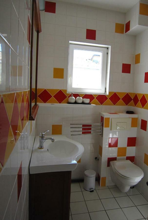 Maison De Charme A La Rochelle Croix-Chapeau Екстериор снимка